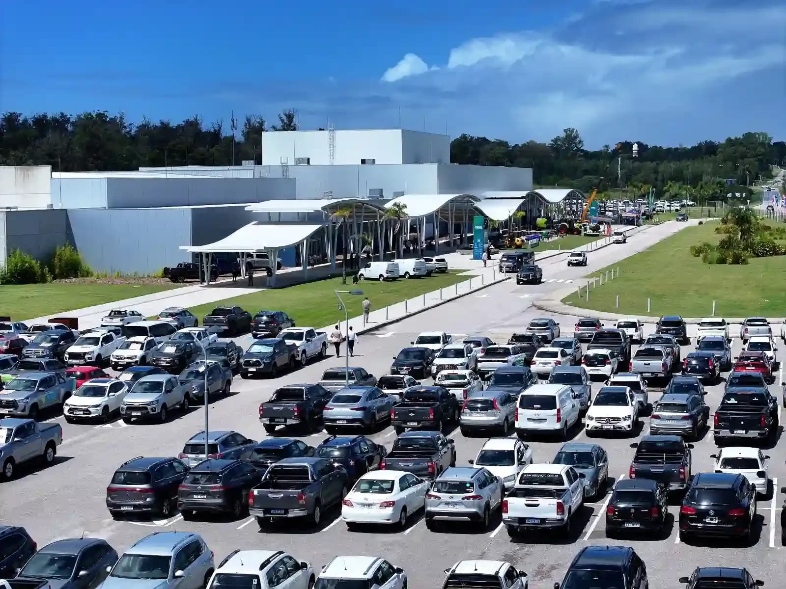 Vista aérea del Centro de Convenciones de Punta del Este durante Agro en Punta